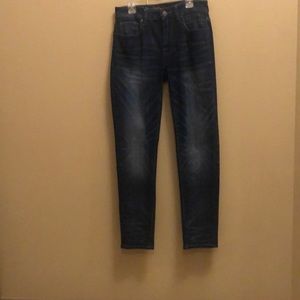 AE men’s jeans. Next Level Flex.